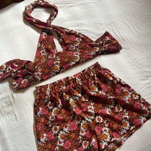 Halter and shorts matching set floral/retro